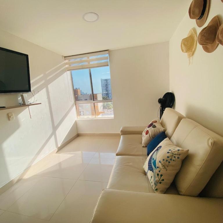 Apartment near the ocean in Cartagena de Indias - Three-Bedroom Apartment - 11