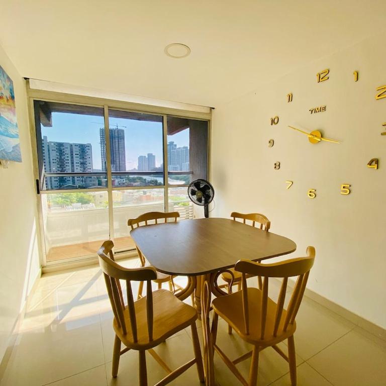 Apartment near the ocean in Cartagena de Indias - Three-Bedroom Apartment - 19
