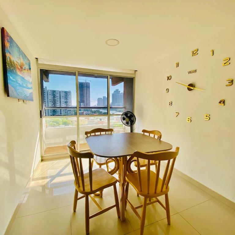 Apartment near the ocean in Cartagena de Indias - Three-Bedroom Apartment - 25