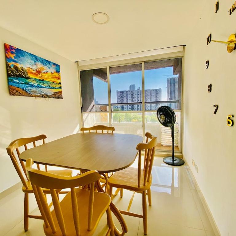 Apartment near the ocean in Cartagena de Indias - Three-Bedroom Apartment - 27