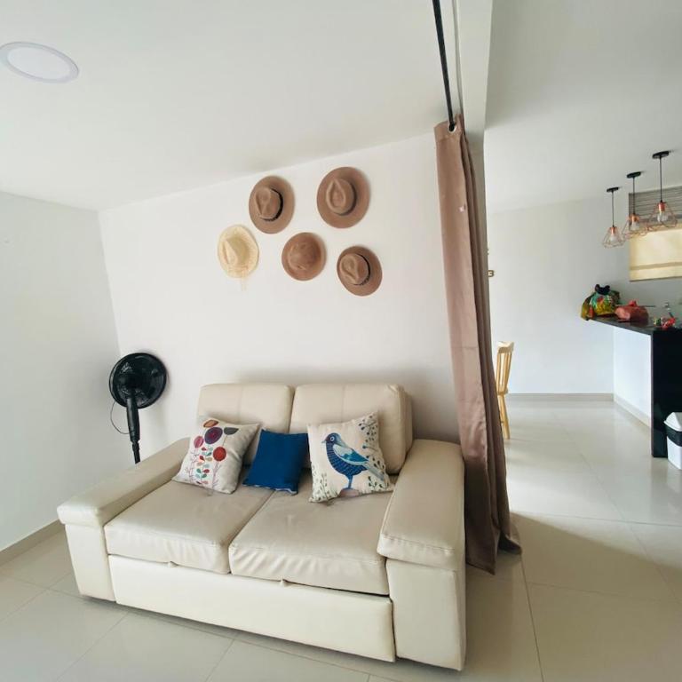 Apartment near the ocean in Cartagena de Indias - Three-Bedroom Apartment - 30