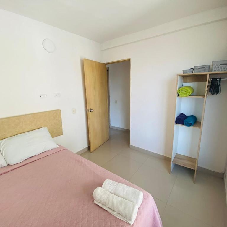 Apartment near the ocean in Cartagena de Indias - Three-Bedroom Apartment - 45