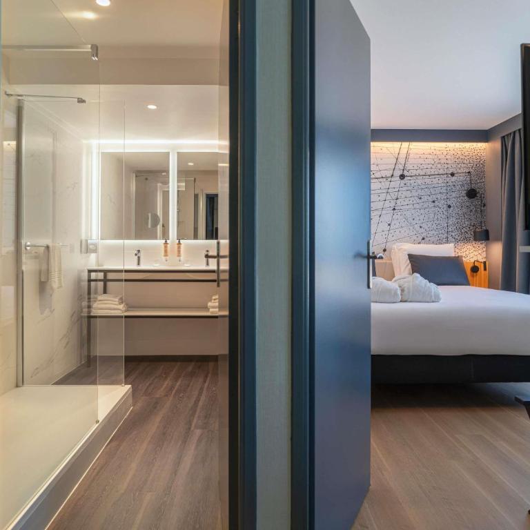 Mercure Montpellier Centre Antigone - Suite Privilège avec 1 Lit Double et 1 Canapé - Non-Fumeurs - 2