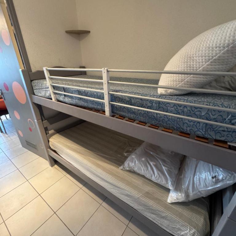 Appart 27m2 avec Clim, terrasse - 6 pers - 2 piscines - One-Bedroom Apartment - 12