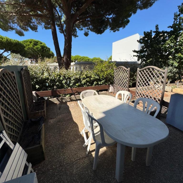 Appart 27m2 avec Clim, terrasse - 6 pers - 2 piscines - One-Bedroom Apartment - 23