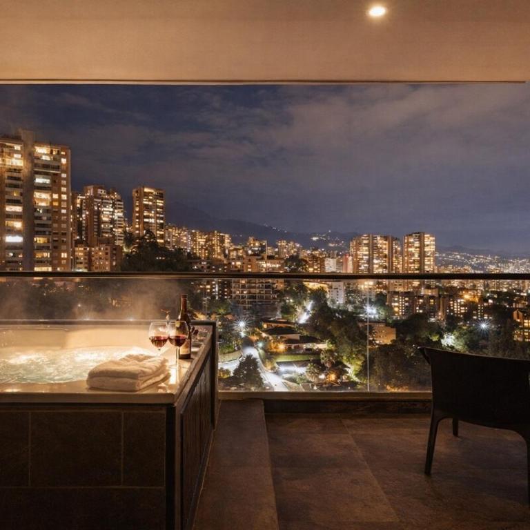 21st Floor Luxury Suite With Private Jacuzzi & Skyline View - Apartamento de 2 dormitorios - 18