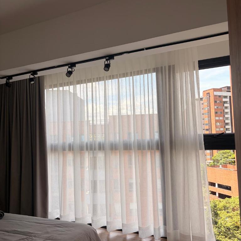 Altitud Medellín View Living - Suite with City View - 17