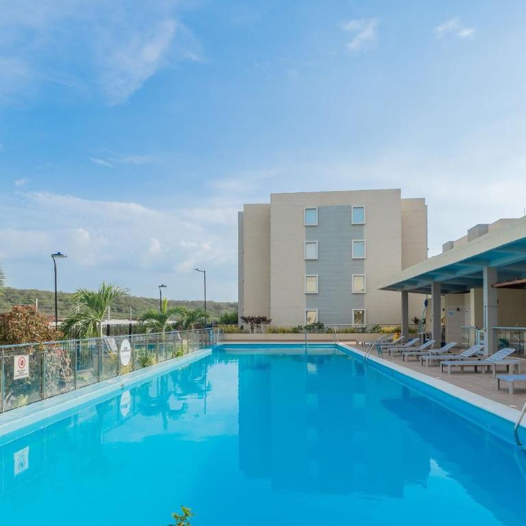 CLL11-404 Nuevo Apto Serena del Mar Playa-3min - Two-Bedroom Apartment with Balcony - 57