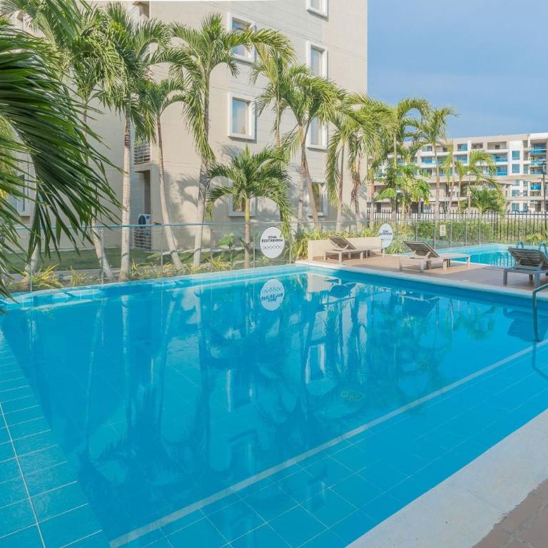 CLL11-404 Nuevo Apto Serena del Mar Playa-3min - Two-Bedroom Apartment with Balcony - 55