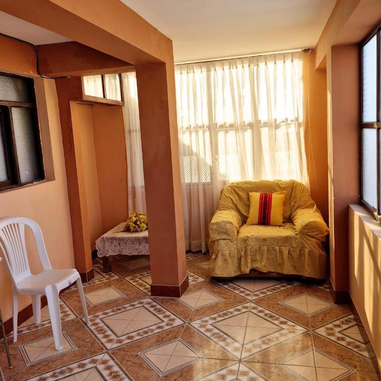 Hotel Aguilar - Single Room with Private Bathroom - 4