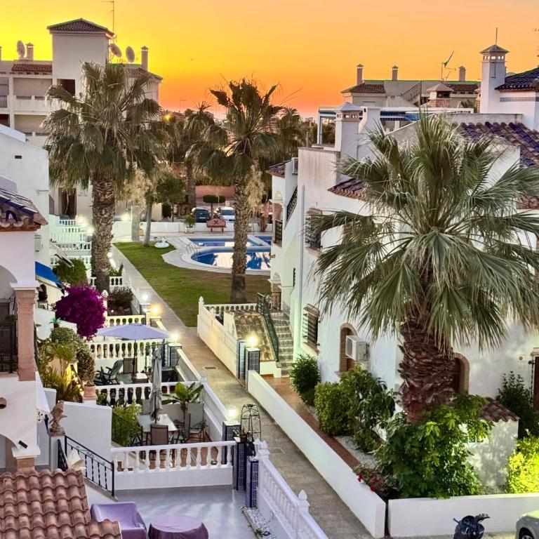 Costa Blanca Holiday Home - Two-Bedroom House - 6