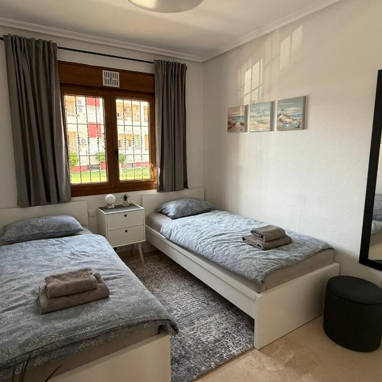 Costa Blanca Holiday Home - Two-Bedroom House - 35