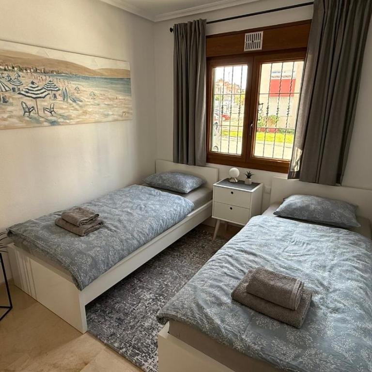 Costa Blanca Holiday Home - Two-Bedroom House - 8