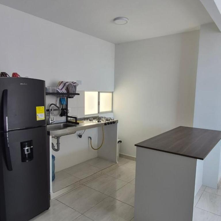 Apartamento con piscina y parqueadero, Ambiente Familiar - Apartamento de 2 dormitorios - 6