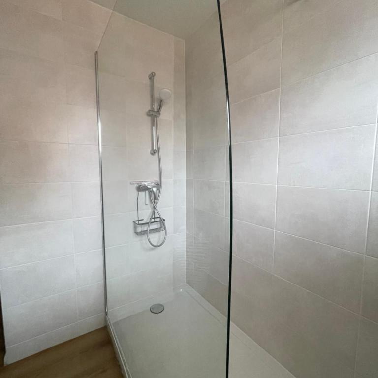 L Etoile De Strasbourg - Three-Bedroom Apartment - 9