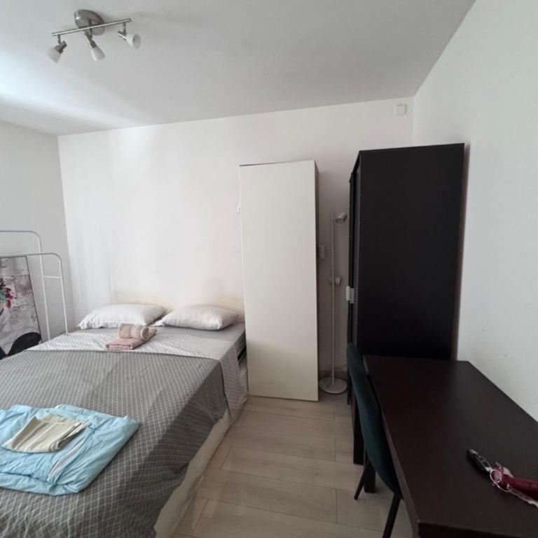 Studio Apartment 3 min walk Casino - Appartement 1 Chambre - 4