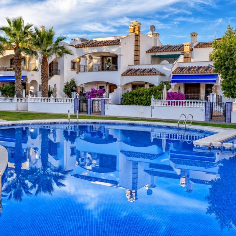 Costa Blanca Holiday Home - Two-Bedroom House - 1
