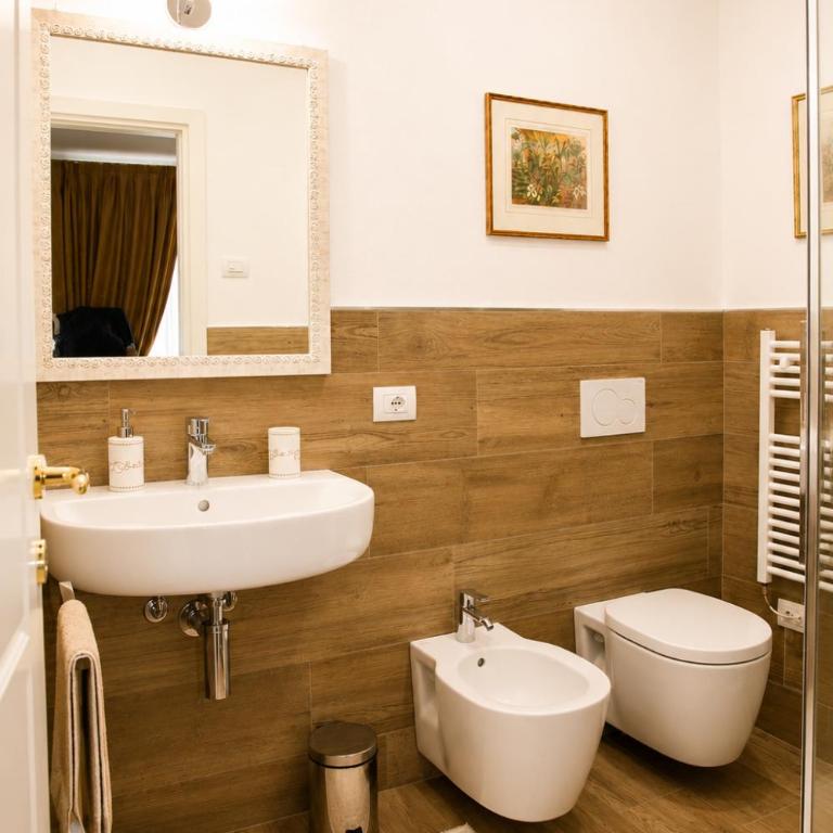 House Regia - Appartamento con 2 Camere da Letto - 16