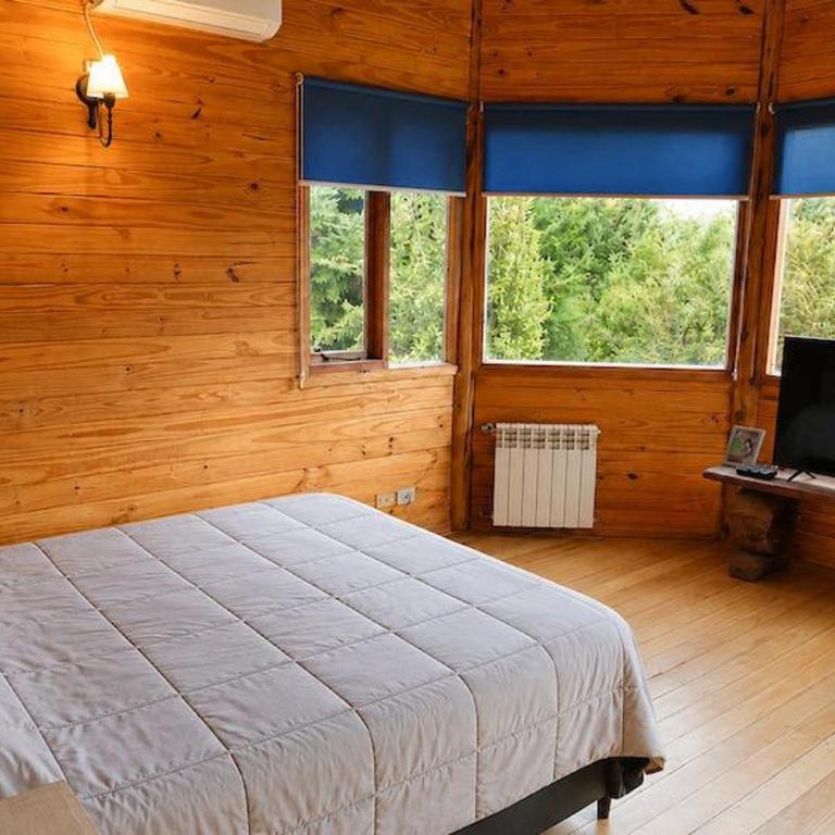 Casa Patagónica con Pileta - Jardín, Bosque y Montañas - Chalet de 3 dormitorios - 25