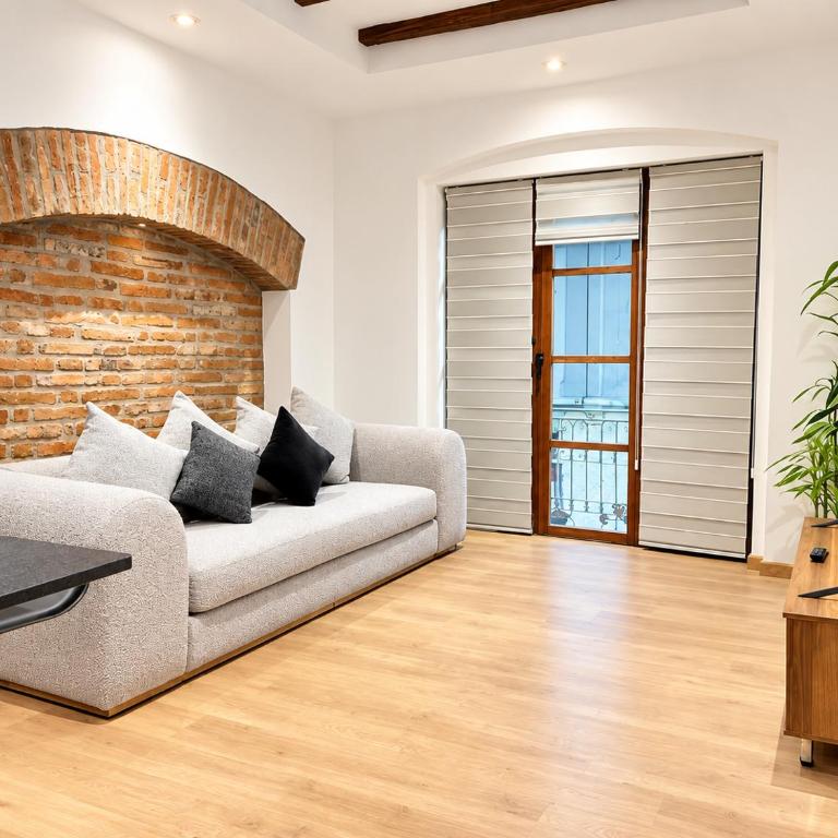 Top Colonial Apartment near Cathedral 2C - One-Bedroom Apartment - 2