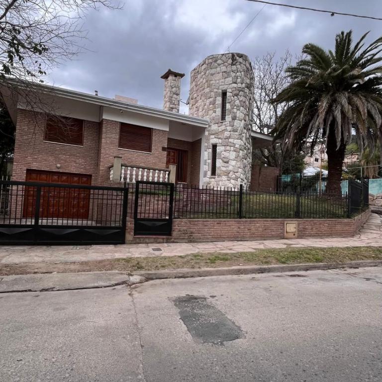 Casa Las Moras - Three-Bedroom House - 1