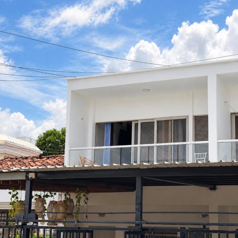 Bien ubicado 3 -habitaciones 3- Aires - Apartamento de 3 dormitorios - 1