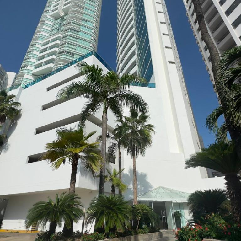 Remodeled and luxurious oceanfront apartment - Apartamento con vistas al mar - 2