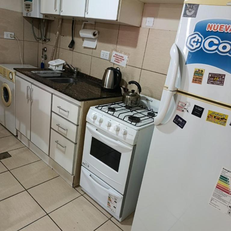 Moderno Depto a metros de la Terminal de Rosario - One-Bedroom Apartment - 18