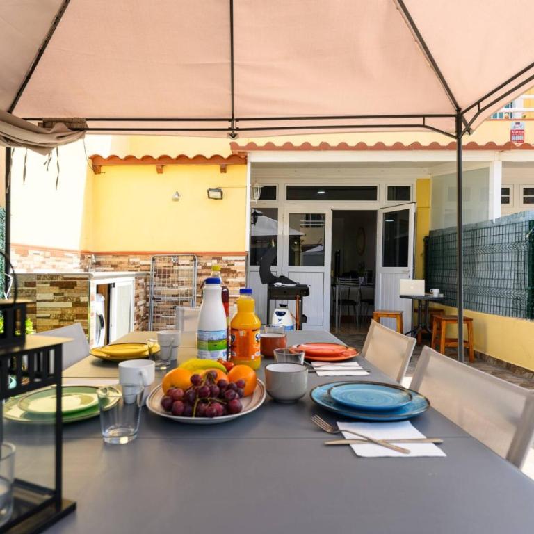 Bungalow with Terrace BBQ Private Parking Pool - Apartamento - 13
