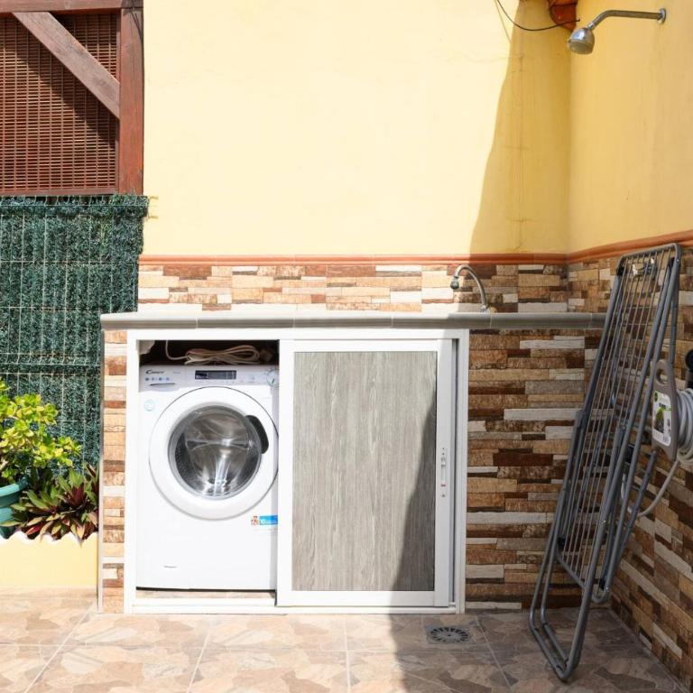 Bungalow with Terrace BBQ Private Parking Pool - Apartamento - 17