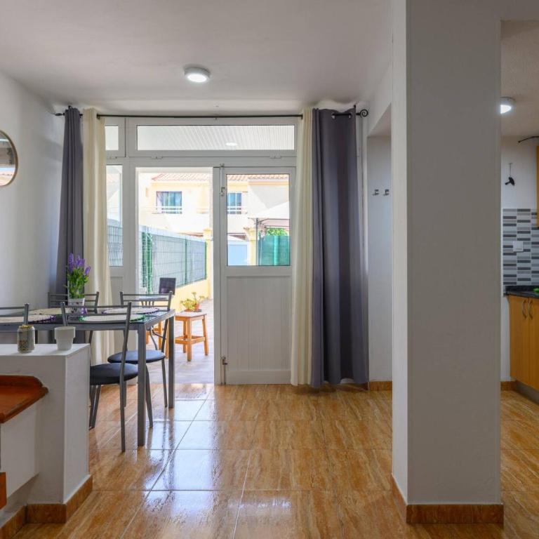 Bungalow with Terrace BBQ Private Parking Pool - Apartamento - 26