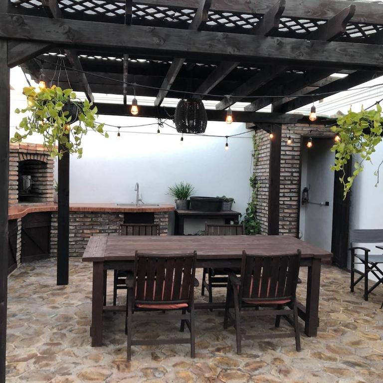 Casa Blanca Patio and private garage - Casa - 1