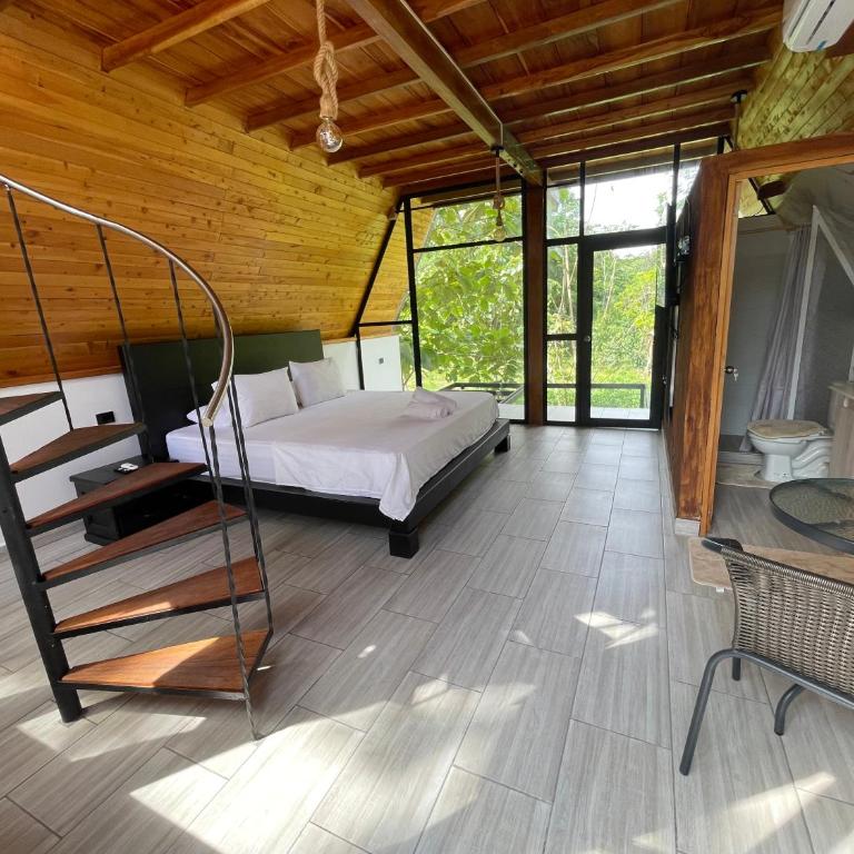 Finca Monteverde en Doradal Piscina jacuzzi y naturaleza hasta 30 personas - Vacation Home - 43