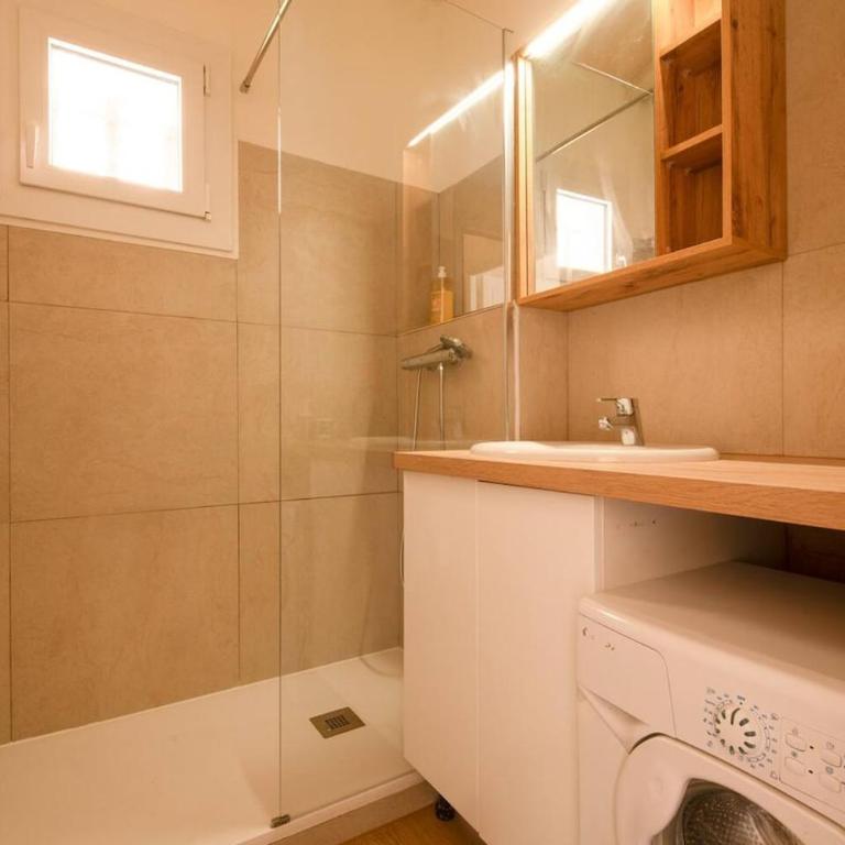 Peaceful haven with terrace and parking - Superior Apartment mit 1 Schlafzimmer - 12