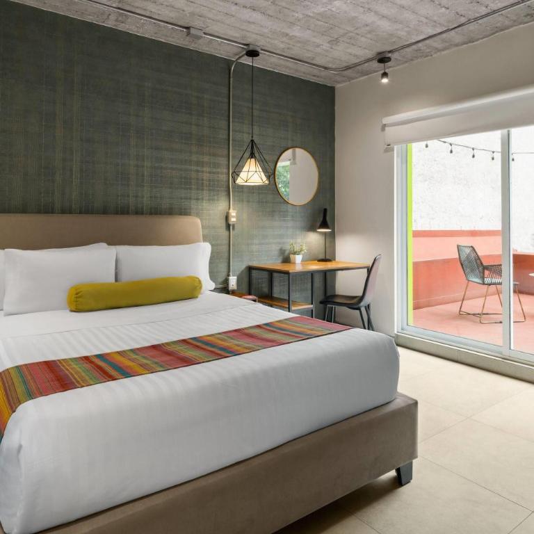 Hotel VIVE MX wtc CDMX, Trademark Collection by Wyndham - Queen Suite with Terrace - Non-Smoking - 1
