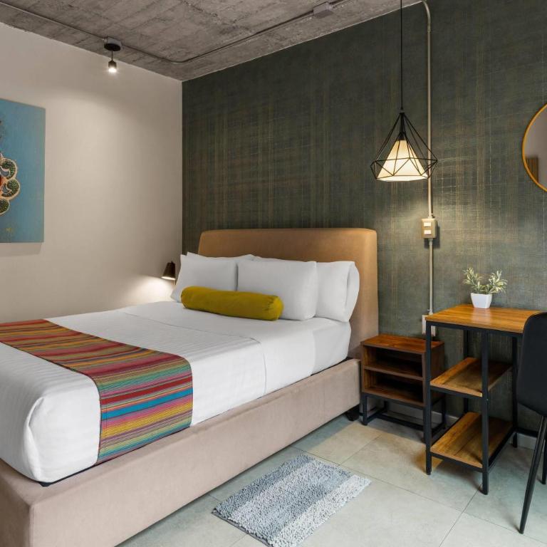 Hotel VIVE MX wtc CDMX, Trademark Collection by Wyndham - Queen Suite with Terrace - Non-Smoking - 4