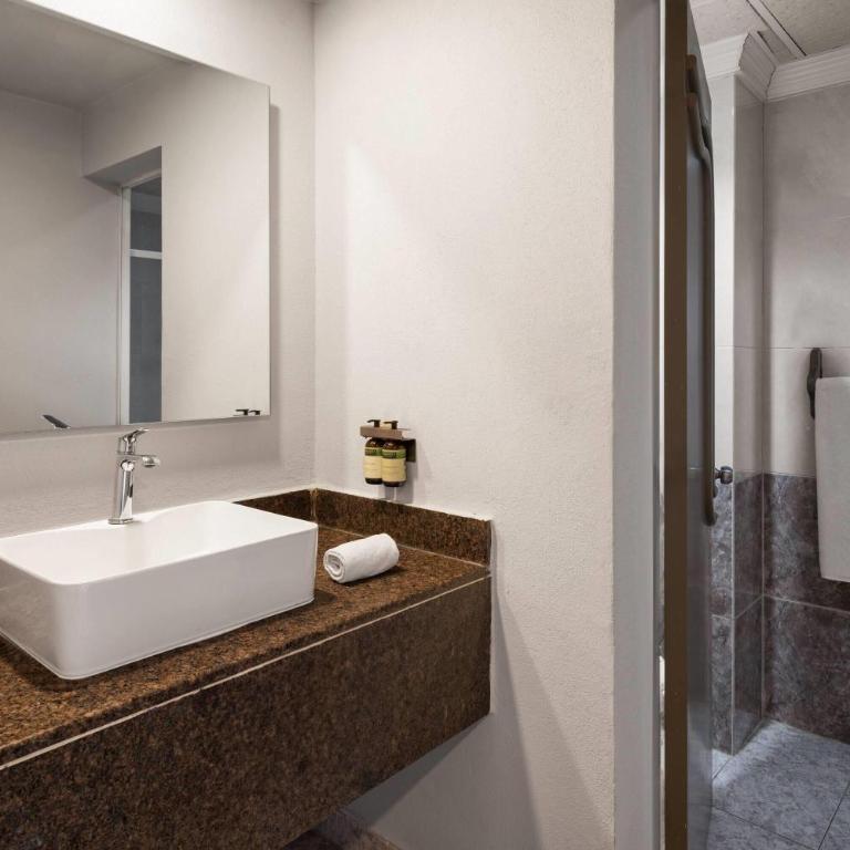 Hotel MX congreso CDMX, Trademark Collection by Wyndham - Habitación Confort con cama extragrande - No fumadores - 4