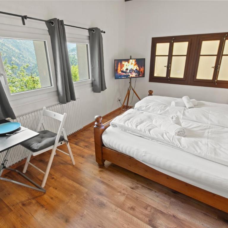 Chalet 10 personnes, vue Dent Blanche, parking - Chalet - 25