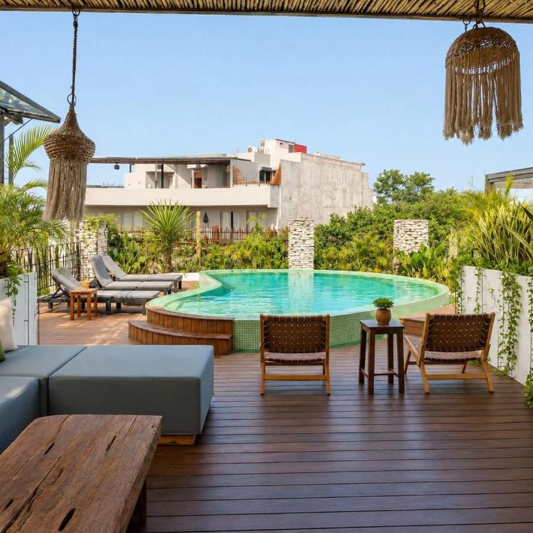 Fantastic 6BR Luxury Penthouse Villa 12ppl Rooftop Pool & Bathtub - Villa - 2