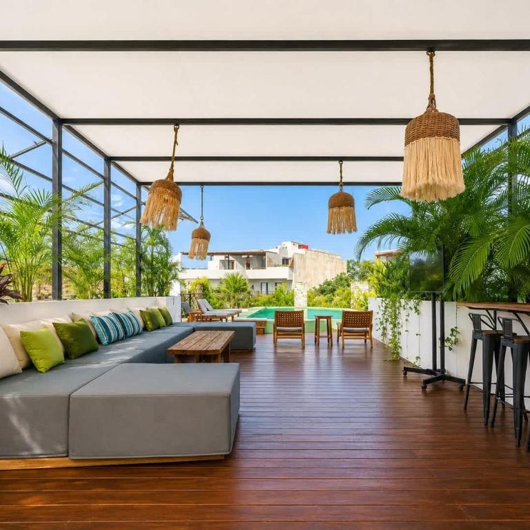 Fantastic 6BR Luxury Penthouse Villa 12ppl Rooftop Pool & Bathtub - Villa - 4