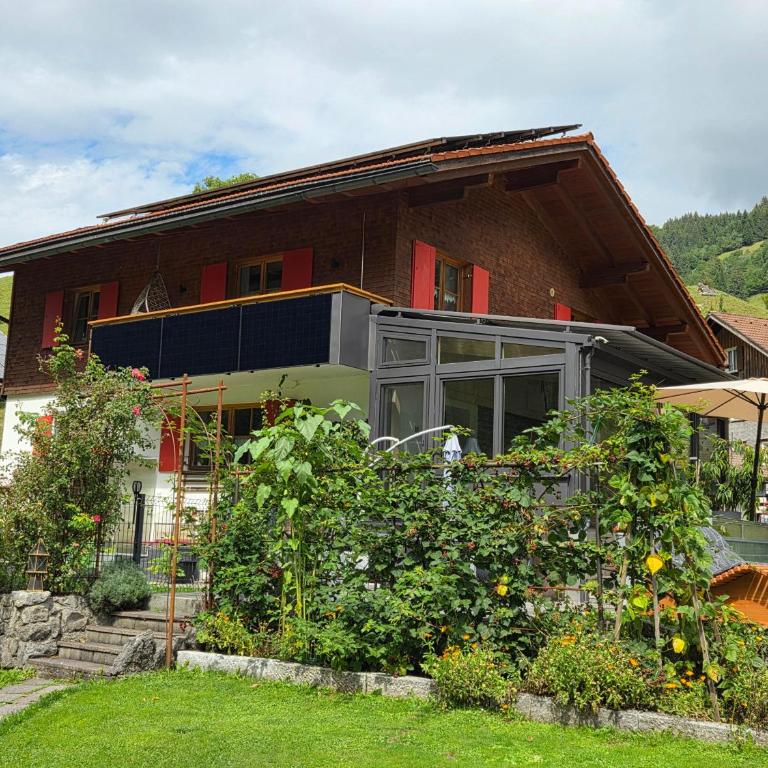 Biene Bäne´s Feriennest - Apartment mit 1 Schlafzimmer und Dusche - 2