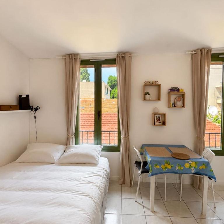 Libération appartement au calme et sécurisé - Studio - 13