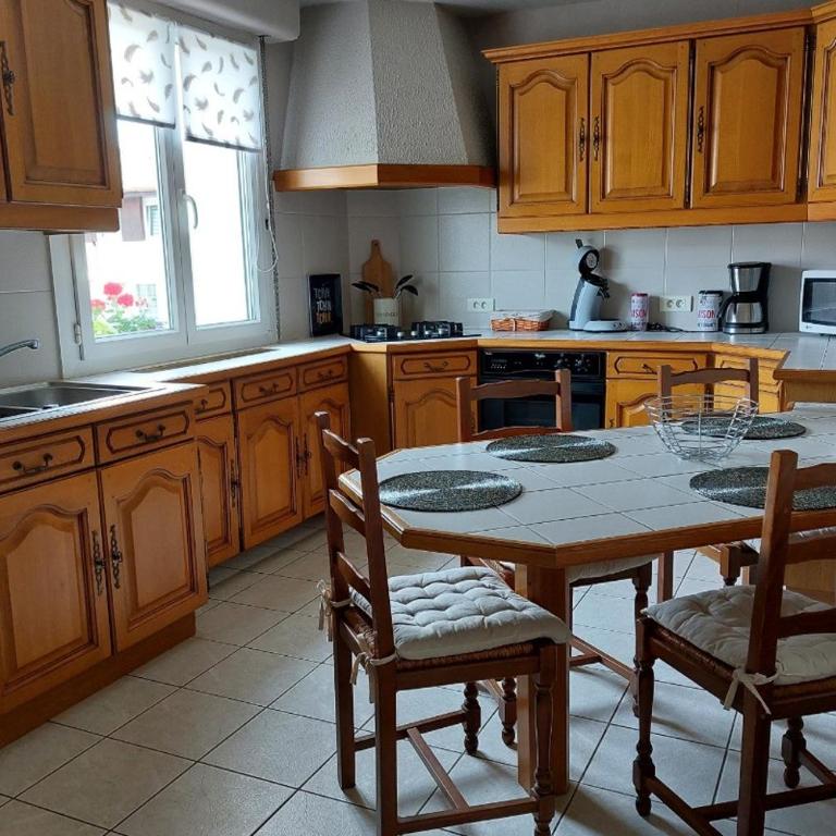 Maison Mitoyenne entre les lacs, proche du centre ville de Gérardmer - Villa 3 Chambres - 5