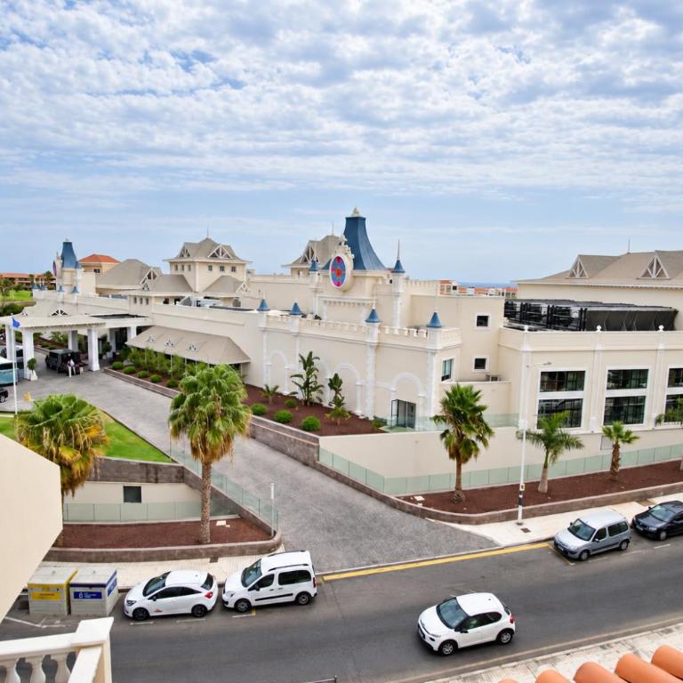 Golf Park Sunny Cozy Penthouse near the Ocean with large double terraces, fiber WIFI, 3 pools, NEW bbq South Tenerife - Apartamento con terraza - 41
