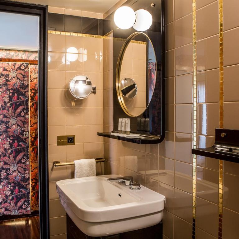 Hôtel du Rond-point des Champs-Élysées - Esprit de France - Suite avec Balcon - 11