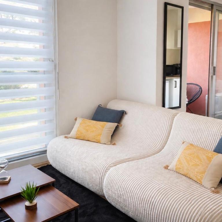 Galaxie Studio avec Coin nuit Piscine Tennis Clim - Apartamento de 1 dormitorio - 1