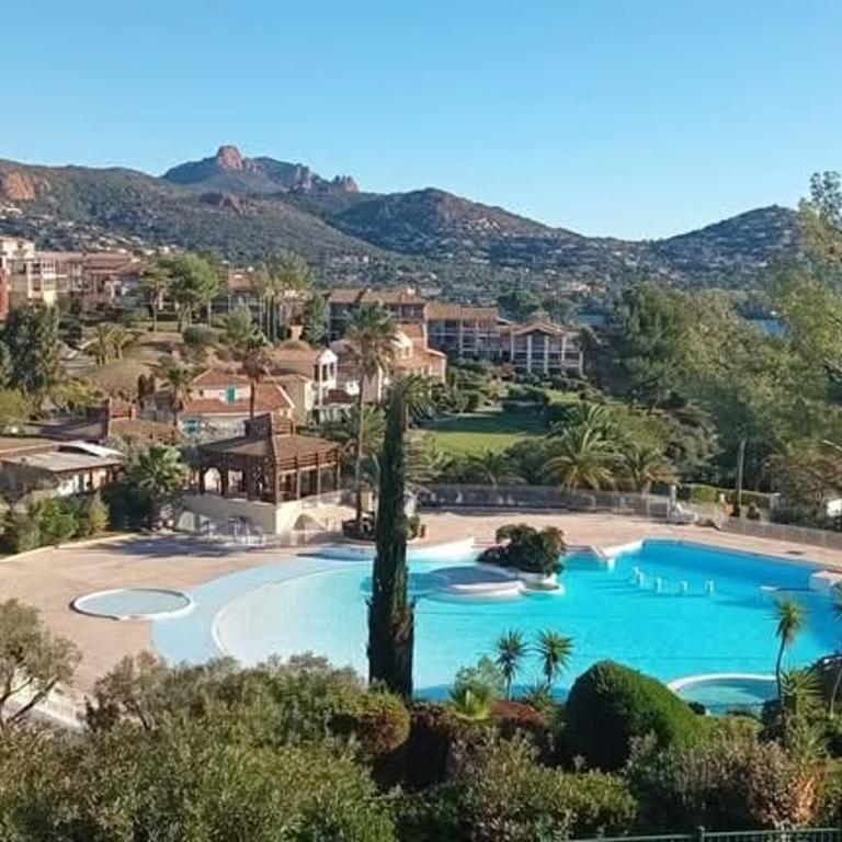 Ground floor with sea view and pools in Cap Esterel - Apartamento de 2 dormitorios - 10