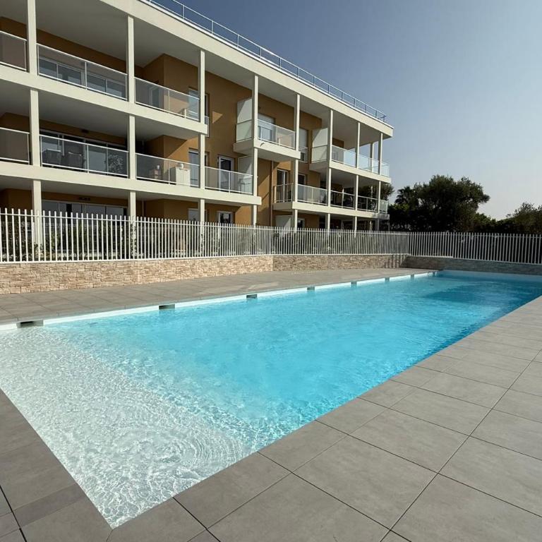 Modern studio - terrace - pool - Monolocale - 20
