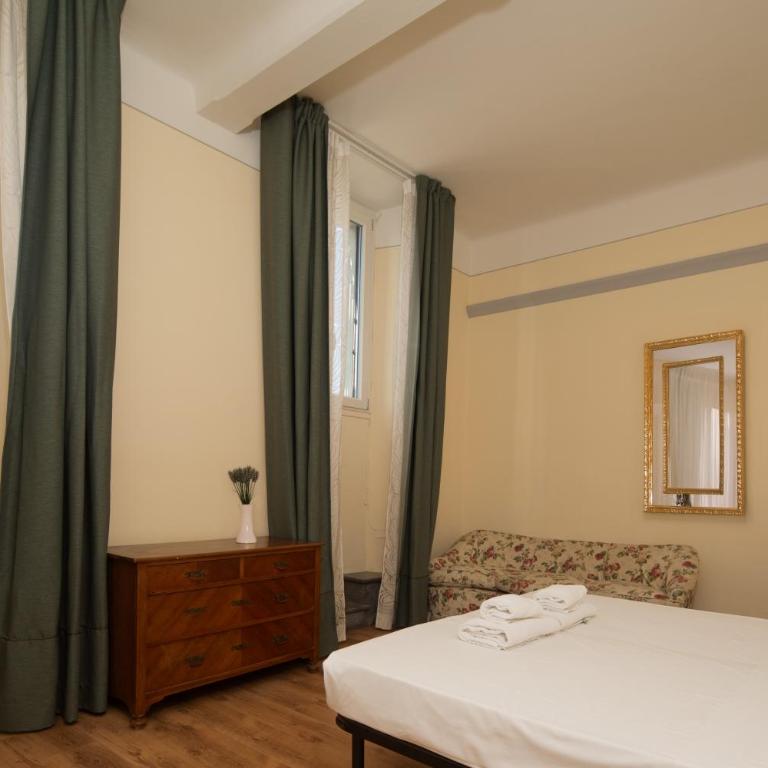 Cavalleggeri Palace - Three-Bedroom Apartment - 8
