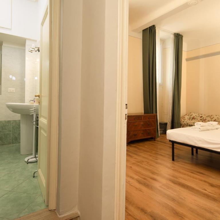 Cavalleggeri Palace - Three-Bedroom Apartment - 13